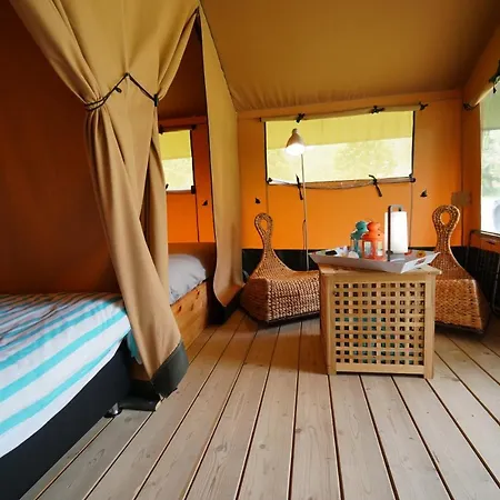 Camping Safaritent Op Berkel *